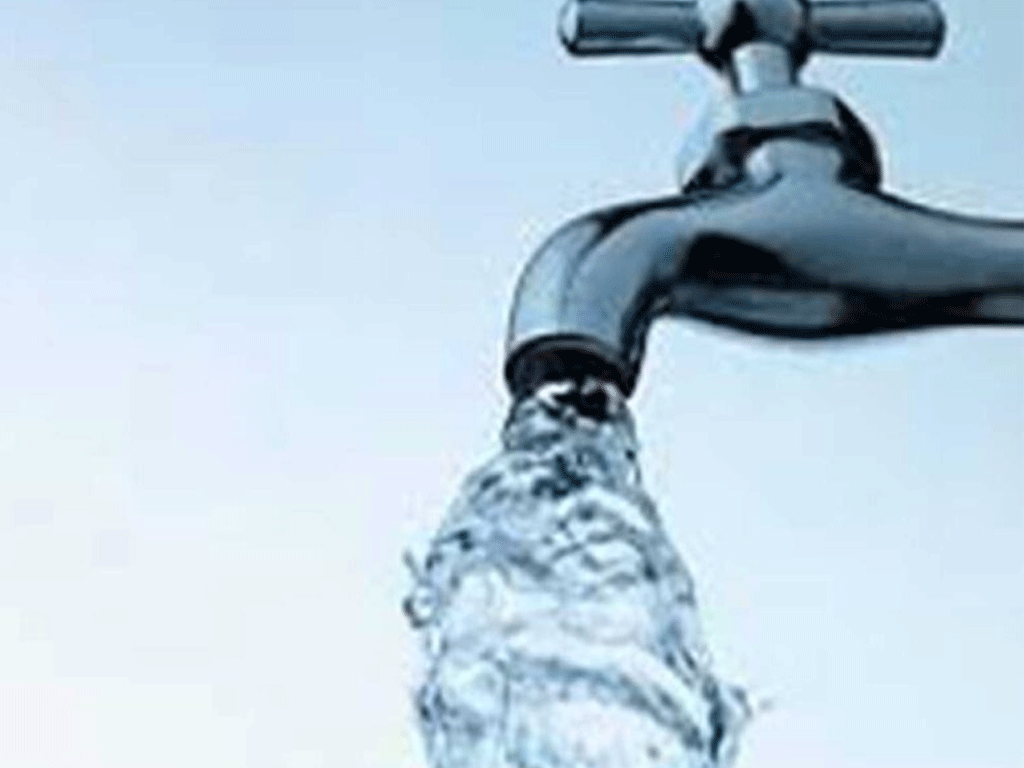 १५ वर्षपछि अत्रौलीवासीले पाए खानेपानी