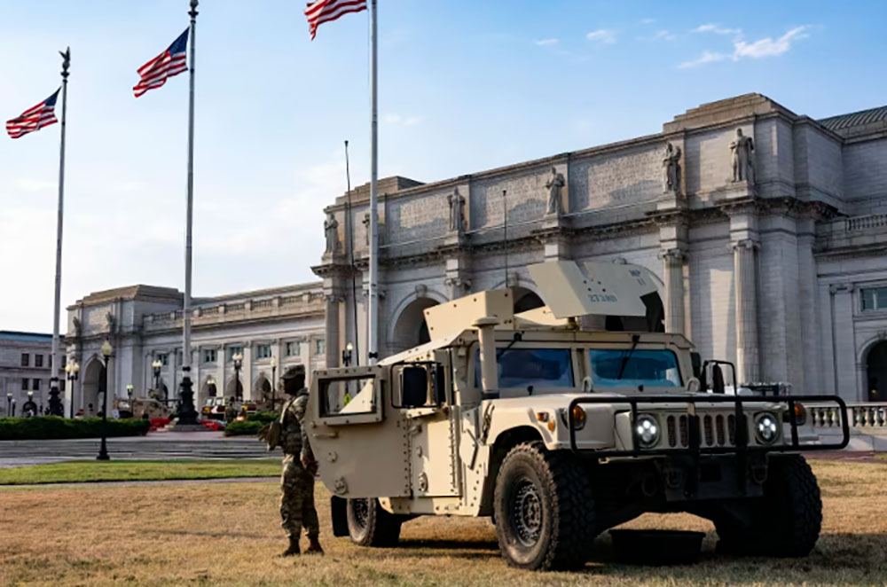 ट्रम्पले वासिङ्टन डीसीमा किन गर्दैछन् राष्ट्रिय गार्डको तैनाथी ?