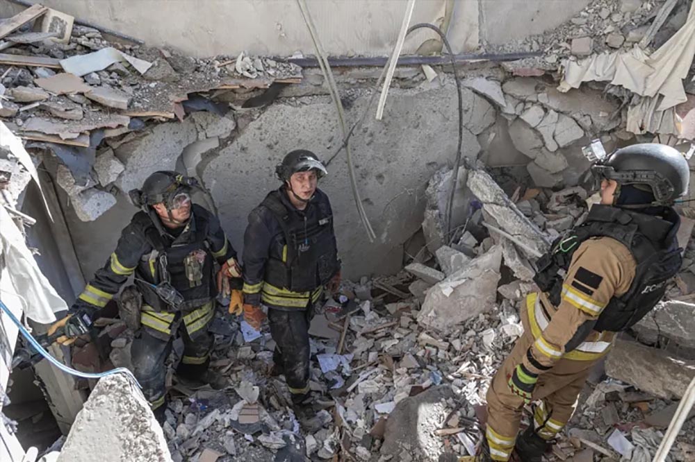 युद्ध रोक्ने छलफल चलिरहेका बेला युक्रेनमाथि रुसको भिषण आक्रमण