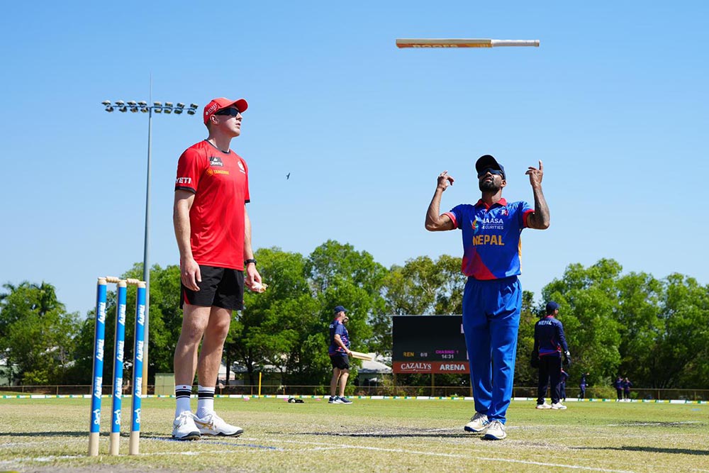 मेलवर्न रेनेगेड्सविरुद्ध टस जितेर ब्याटिंग गर्दै नेपाल, कप्तान रोहित र सन्दीपलाई आराम