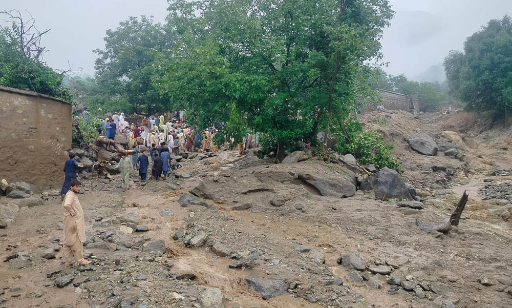 पाकिस्तानमा बाढीबाट मृत्यु हुनेको संख्या ३५० नाघ्यो