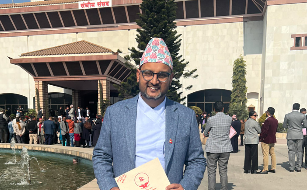 रास्वपाका असिम शाहले दिए सांसदबाट राजीनामा
