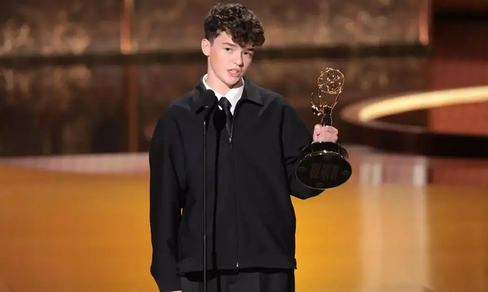 एमी अवार्ड जित्ने सबैभन्दा कान्छा अभिनेता बने एडोलेसन्स फेम ओवेन कूपर