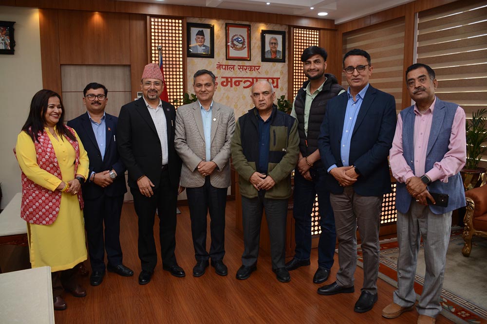 निर्वाचन शान्तिपूर्ण सम्पन्न गराएकोप्रति गृहमन्त्री अर्याललाई नागरिक अभियानको धन्यवाद ज्ञापन