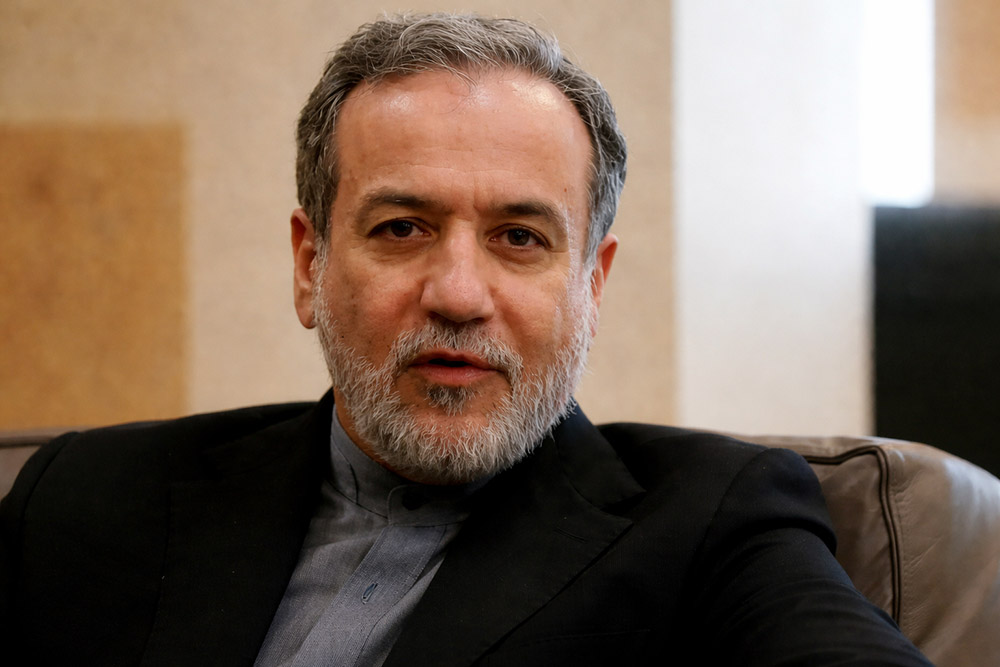 पाकिस्तान पुगे इरानी विदेशमन्त्री अराघची