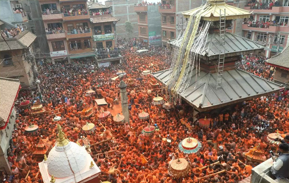 भक्तपुरको बिस्का: जात्रा सुरु, यस्ता छन् जात्रा भित्रका जात्रा