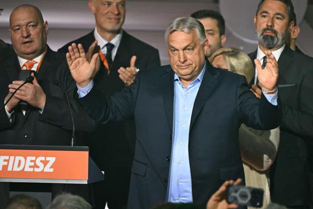 हंगेरीमा १६ वर्षदेखि सत्तामा रहेका प्रधानमन्त्री ओरबानको लज्जास्पद हार