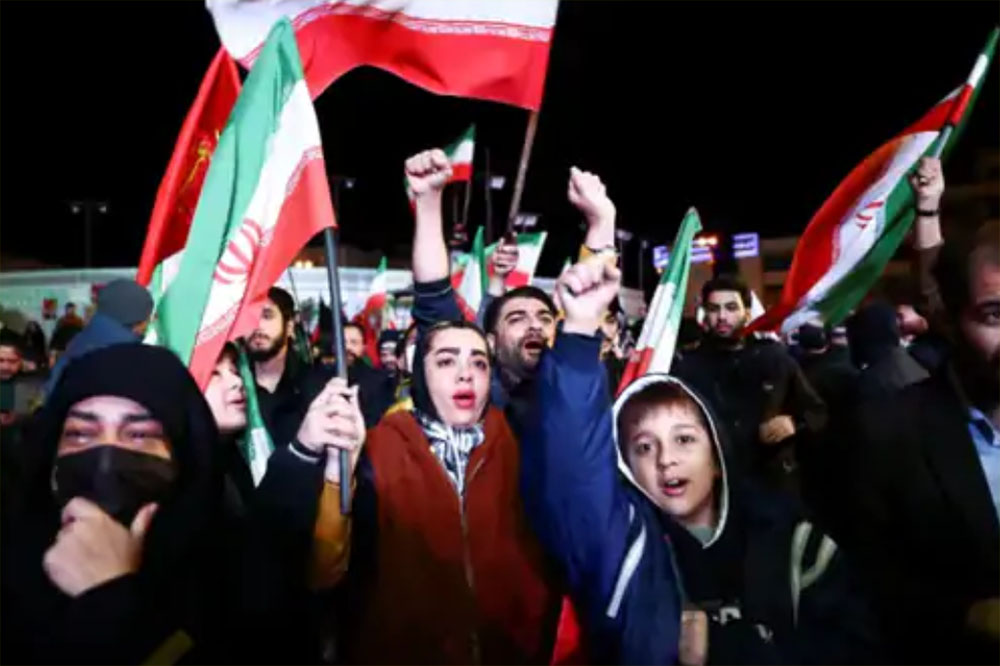 युद्धविरामपछि इरानमा उत्सव