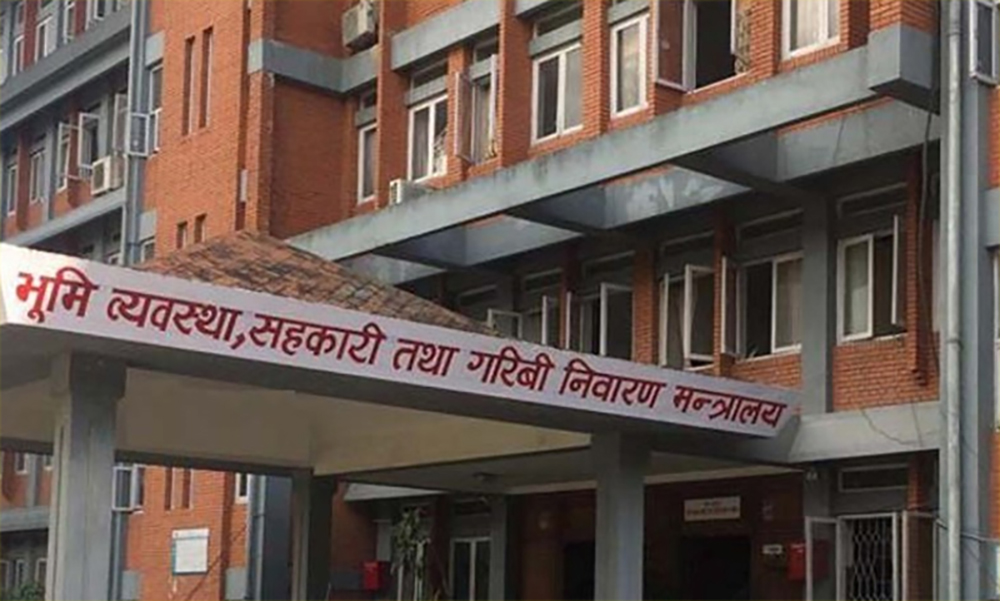 जग्गा र संरचना खाली गर्न सरकारको निर्देशन