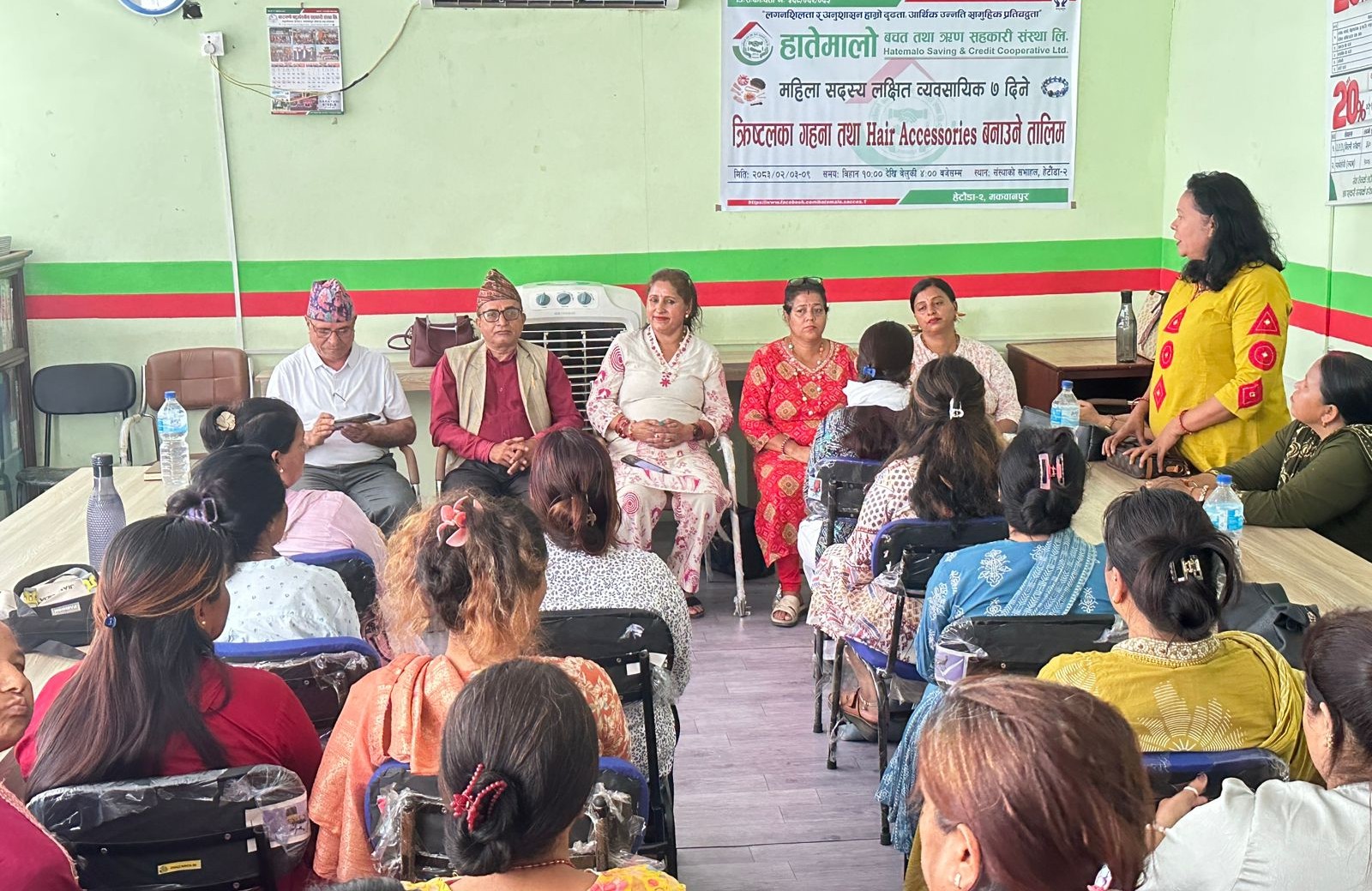 हातेमालो सहकारीद्वारा कृष्टल तथा गहना निर्माण तालिम सुरु