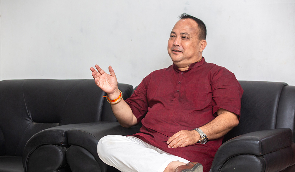 वीरगन्ज महानगरका नगर प्रमुख राजेशमान सिंह पक्राउ
